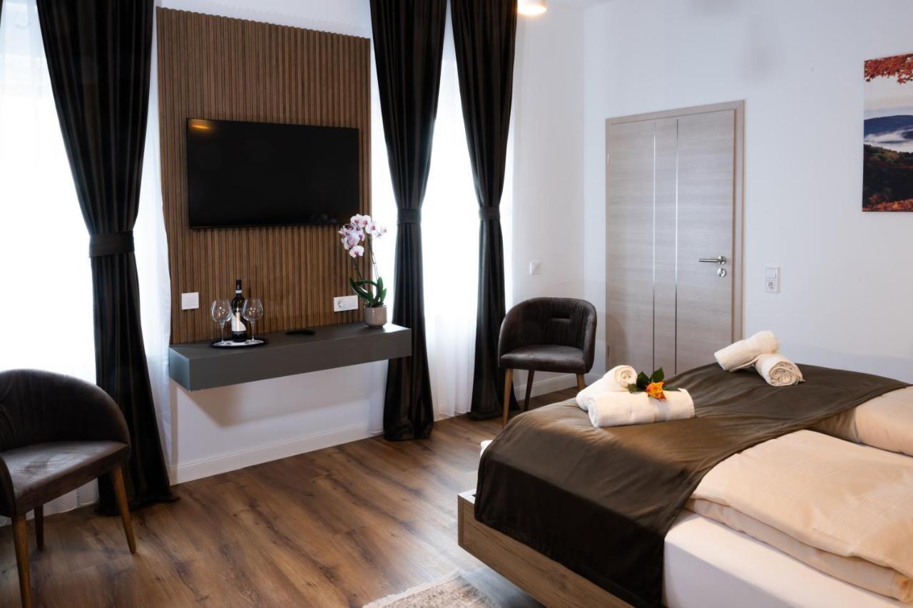 Grand Hotel Soltau Bagian luar foto